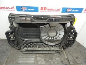 Usagé Panneau avant Audi A6 (C6) 2.0 TDI 16V Prix € 74,99 Règlement à la marge proposé par AP Autos