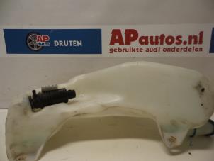 Used Windscreen washer pump Audi 80 (B4) 2.0 E Price € 9,99 Margin scheme offered by AP Autos