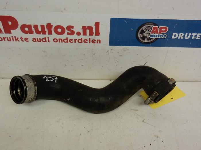 Gebrauchte Intercooler Schlauch Audi A4 Avant (B6) 1.9 TDI PDE 130 Preis € 35,00 Margenregelung angeboten von AP Auto's