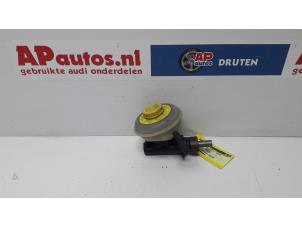 Used Master cylinder Audi 80 (B4) 2.0 E Price € 14,99 Margin scheme offered by AP Autos