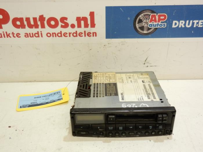 Radio d'un Audi 80 (B4) 2.0 E 1992