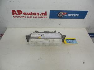 Używane Poduszka powietrzna prawa (deska rozdzielcza) Audi A6 Avant Quattro (C6) 3.2 V6 24V FSI Cena € 40,00 Procedura marży oferowane przez AP Autos