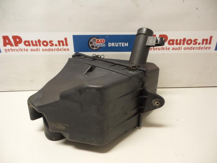 Begagnade Luftfilterhus Audi A6 (C4) 2.6 V6 Pris € 19,99 Marginaltabell erbjuds av AP Auto's