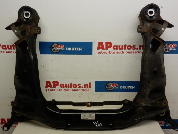 Usados Subchasis Audi A4 (B7) 2.0 TDI 16V Precio € 44,99 Norma de margen ofrecido por AP Auto's