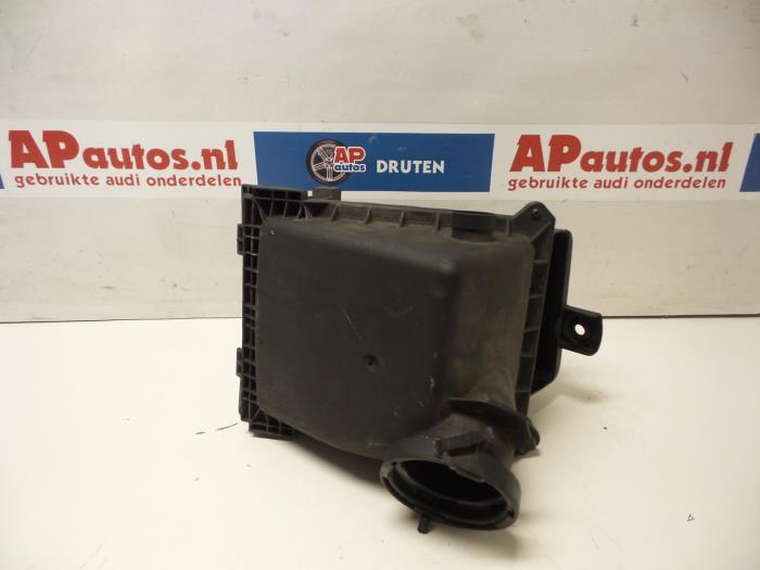Begagnade Luftfilterhus Audi A4 Cabriolet (B6) 3.0 V6 30V Pris € 19,99 Marginaltabell erbjuds av AP Auto's
