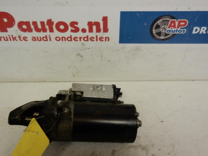 Usagé Démarreur Audi A6 (C4) 2.6 V6 Prix € 24,99 Règlement à la marge proposé par AP Auto's