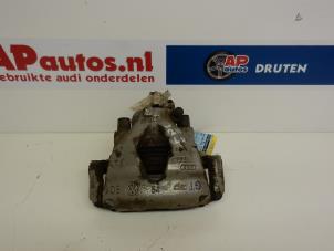 Używane Zacisk hamulcowy lewy przód Audi TT (8N3) 1.8 T 20V Quattro Cena € 19,99 Procedura marży oferowane przez AP Autos