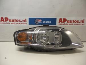 Used Headlight, right Audi A4 Avant (B7) 2.0 TDI 16V Price on request offered by AP Autos