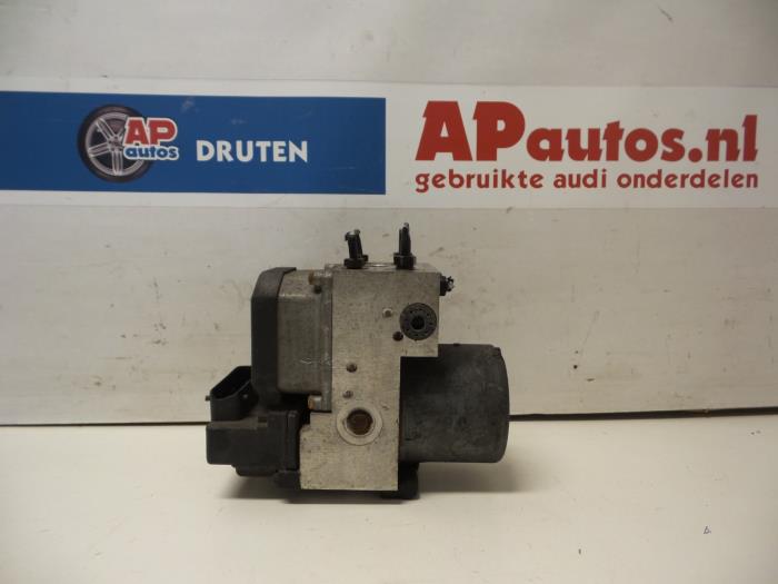 Used ABS pump Audi A4 Avant (B5) 2.5 TDI V6 24V Price € 24,99 Margin scheme offered by AP Auto's