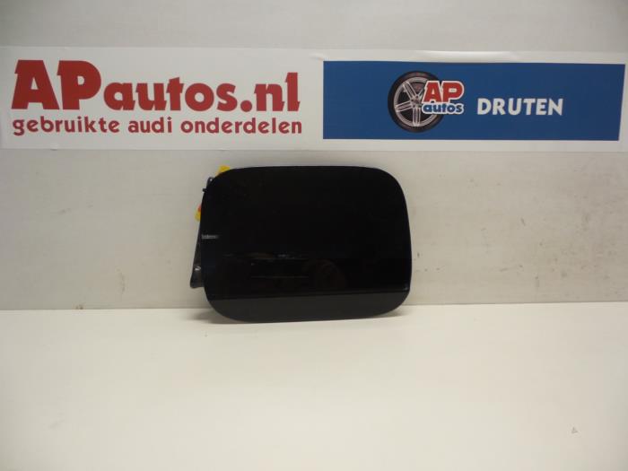 Begagnade Tanklucka Audi A4 (B7) 2.0 TDI 16V Pris € 24,99 Marginaltabell erbjuds av AP Auto's
