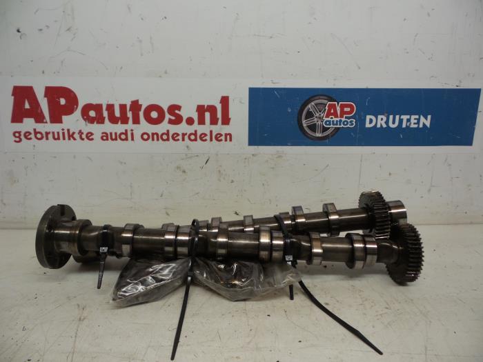 Usagé Kit arbre à cames Audi A6 Quattro (C6) 3.0 TDI V6 24V Prix € 49,99 Règlement à la marge proposé par AP Auto's