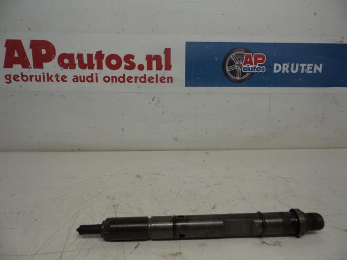 Usagé Injecteurs Audi A6 Avant (C5) 2.5 TDI V6 24V Prix € 34,99 Règlement à la marge proposé par AP Auto's