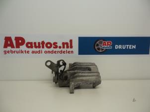 Używane Zacisk hamulcowy lewy tyl Audi A3 (8P1) 2.0 16V FSI Cena € 35,00 Procedura marży oferowane przez AP Autos