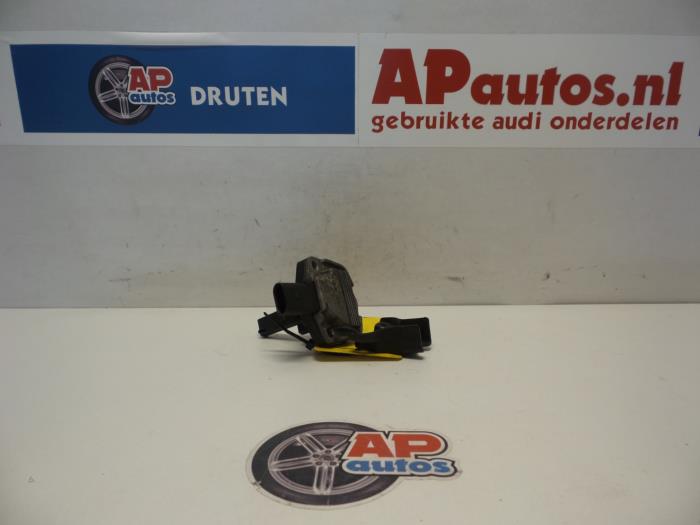 Begagnade Sensor (övriga) Audi A6 Avant (C5) 1.9 TDI 130 Pris € 19,99 Marginaltabell erbjuds av AP Auto's