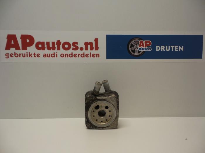 Radiateur d'huile d'un Audi A6 (C6) 2.0 TDI 16V 2006