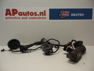 Usagé Câble (divers) Audi A4 (B8) 2.0 TDI 16V Prix € 30,00 Règlement à la marge proposé par AP Autos