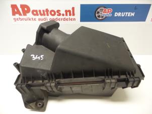 Usados Cuerpo de filtro de aire Audi A3 (8L1) 1.6 Precio € 25,00 Norma de margen ofrecido por AP Autos