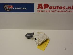 Używane Silnik szyby drzwiowej Audi A5 (8T3) 2.0 FSI 16V Cena € 19,99 Procedura marży oferowane przez AP Autos