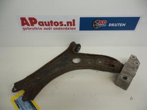 Usagé Bras de suspension bas avant droit Audi A3 Sportback (8PA) 1.6 Prix € 19,99 Règlement à la marge proposé par AP Autos