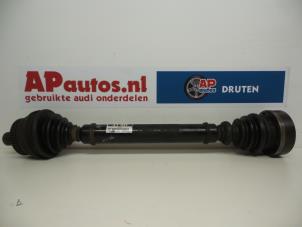 Begagnade Drivaxel, vänster fram Audi A4 (B5) 1.9 TDI Pris € 24,99 Marginaltabell erbjuds av AP Auto's