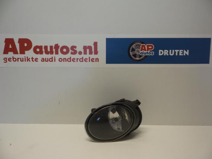 Feu antibrouillard avant gauche d'un Audi TT (8N3) 1.8 20V Turbo 2005