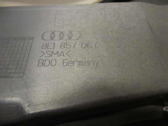 Dashboard from a Audi A4 (B7) 1.9 TDI 2005