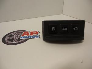 Używane Przelacznik Audi TT (8N3) 1.8 T 20V Quattro Cena € 19,99 Procedura marży oferowane przez AP Autos