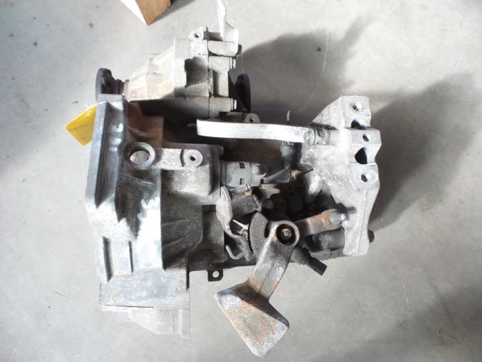 Gearbox from a Audi A3 (8P1) 2.0 16V FSI 2004