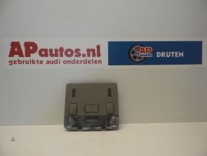 Gebrauchte Innenbeleuchtung vorne Audi A2 (8Z0) 1.4 16V Preis € 25,00 Margenregelung angeboten von AP Autos