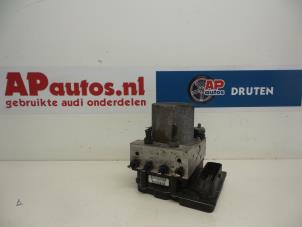 Used ABS pump Audi A4 (B7) 2.0 TDI 16V Price € 75,00 Margin scheme offered by AP Autos