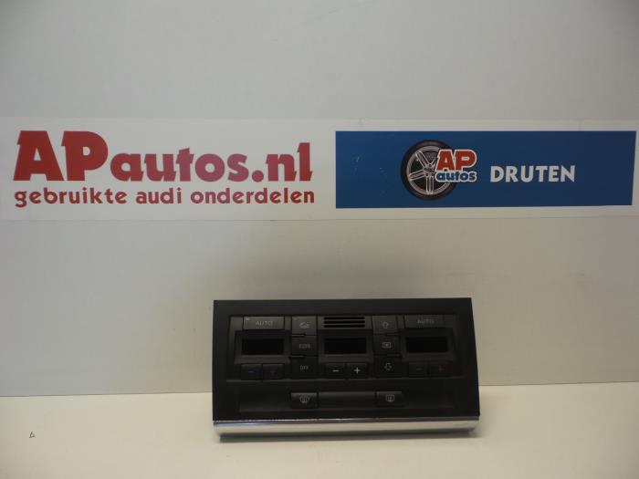 Używane Panel climatronic Audi A4 (B7) 2.0 TDI 16V Cena € 29,99 Procedura marży oferowane przez AP Auto's