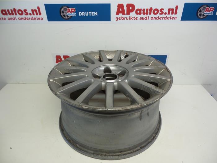 Używane Obrecz Audi A6 Avant Quattro (C6) 3.2 V6 24V FSI Cena € 49,99 Procedura marży oferowane przez AP Auto's