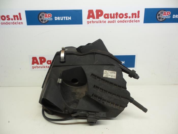 Begagnade Luftfilterhus Audi A6 Avant (C6) 2.7 TDI V6 24V Pris € 19,99 Marginaltabell erbjuds av AP Auto's