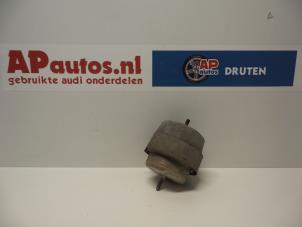 Used Engine mount Audi A4 Avant (B6) 2.0 20V Price € 35,00 Margin scheme offered by AP Autos