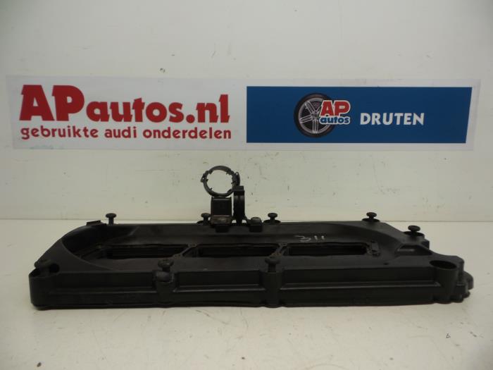 Gebrauchte Ventildeckel Audi A6 Quattro (C6) 3.0 TDI V6 24V Preis € 35,00 Margenregelung angeboten von AP Auto's