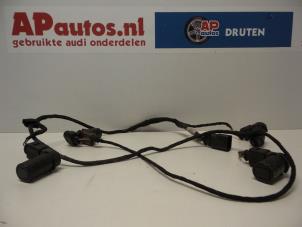 Używane Zestaw czujników parkowania Audi A8 (D2) 2.5 TDI V6 24V Cena € 49,99 Procedura marży oferowane przez AP Autos