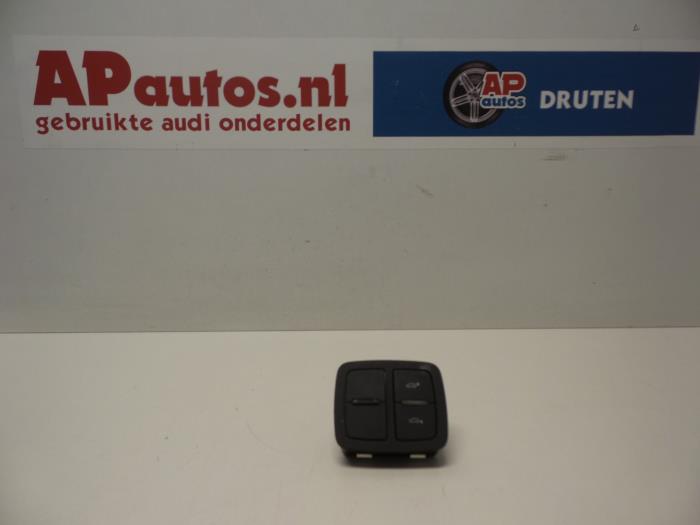 Używane Przelacznik Audi Q7 (4LB) 3.0 TDI V6 24V Cena € 15,00 Procedura marży oferowane przez AP Auto's