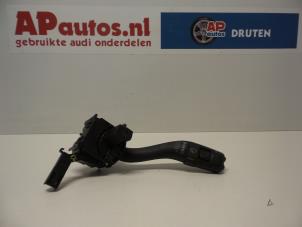 Używane Przelacznik wycieraczki Audi A3 Sportback (8PA) 2.0 TDI 16V Cena € 14,99 Procedura marży oferowane przez AP Autos
