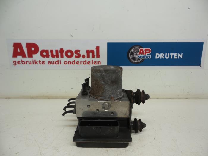 Gebrauchte ABS Pumpe Audi A4 (B8) 2.0 TFSI 16V Preis € 99,99 Margenregelung angeboten von AP Auto's