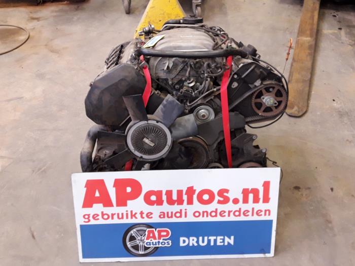 Motor from a Audi A8 (D2) 4.2 V8 40V Quattro 1999