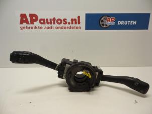 Używane Przewód spiralny poduszki powietrznej Audi A6 (C5) 2.5 TDI V6 24V Cena € 19,99 Procedura marży oferowane przez AP Autos