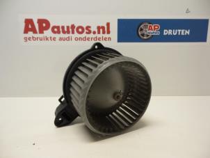 Usados Motor de ventilador de calefactor Audi A6 (C5) 2.5 TDI V6 24V Precio € 19,99 Norma de margen ofrecido por AP Autos
