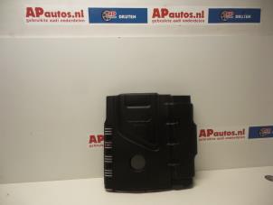 Usados Cobertor motor Audi A4 (B8) 2.0 TFSI 16V Precio € 25,00 Norma de margen ofrecido por AP Autos