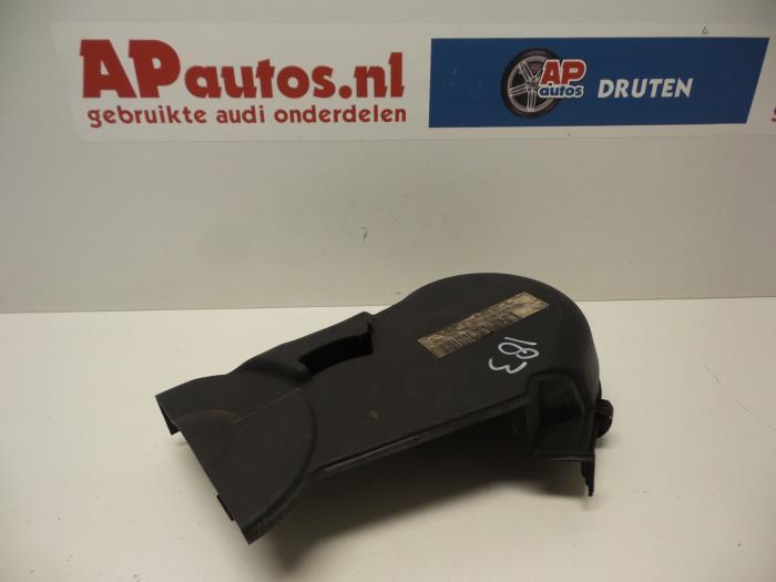 Usagé Couvercle de distribution Audi A6 (C5) 2.5 TDI V6 24V Prix € 19,99 Règlement à la marge proposé par AP Auto's