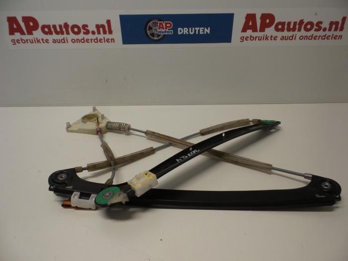 Window lifting mechanism without motor