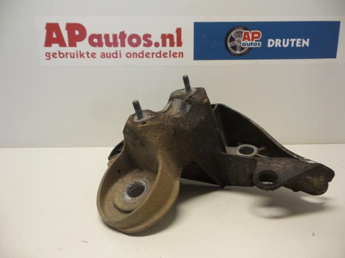 Used Engine mount Audi A6 Avant Quattro (C6) 3.0 TDI V6 24V Price € 19,99 Margin scheme offered by AP Auto's