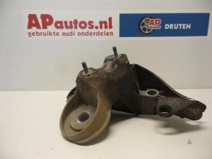 Usagé Support moteur Audi A6 Avant Quattro (C6) 3.0 TDI V6 24V Prix € 25,00 Règlement à la marge proposé par AP Autos
