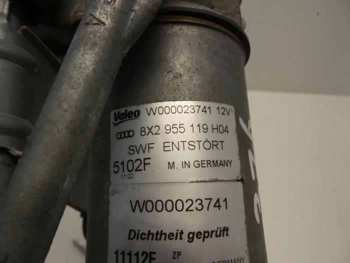 Wiper motor + mechanism from a Audi A1 Sportback (8XA/8XF) 1.4 TFSI 16V 122 2012