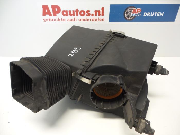 Begagnade Luftfilterhus Audi A6 (C6) 2.0 TDI 16V Pris € 19,99 Marginaltabell erbjuds av AP Auto's