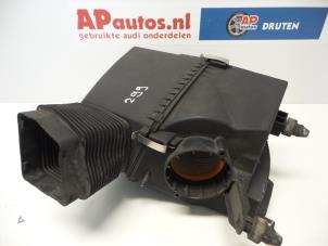 Usados Cuerpo de filtro de aire Audi A6 (C6) 2.0 TDI 16V Precio € 45,00 Norma de margen ofrecido por AP Autos